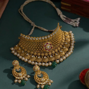 antique gold necklace – heritage craftsmanship